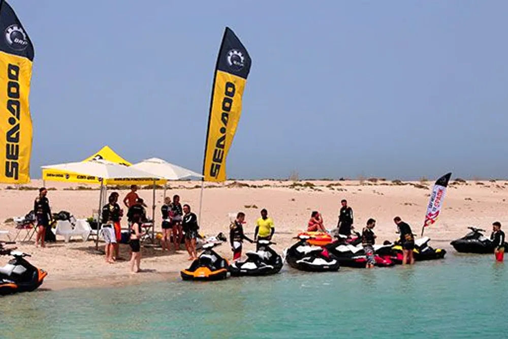 EVG en jet ski au départ du Port de Saint-Aygulf